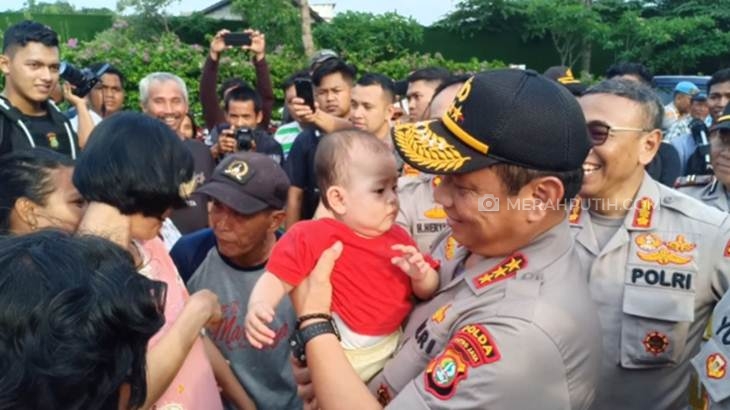 Miris, Pengungsi Banjir di Daan Mogot Kekurangan Tenda dan Obat-obatan