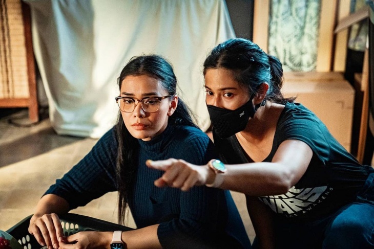 'Quarantine Tales', Film Debut Dian Sastowardoya Sebagai Sutradara