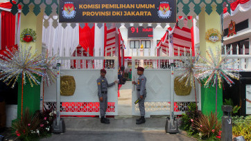 Pengamanan Gedung KPUD Jakarta saat Pendaftaran Cagub-Cawagub Pilkada 2024