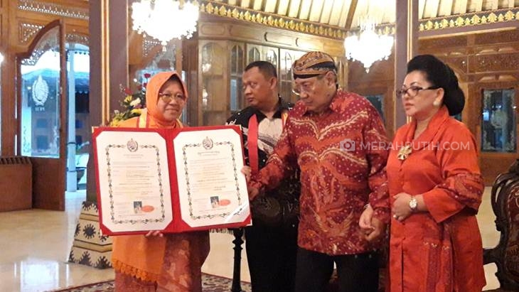 Keraton Surakarta Beri Gelar Bangsawan Kanjeng Mas Ayu, Risma: Saya Takut