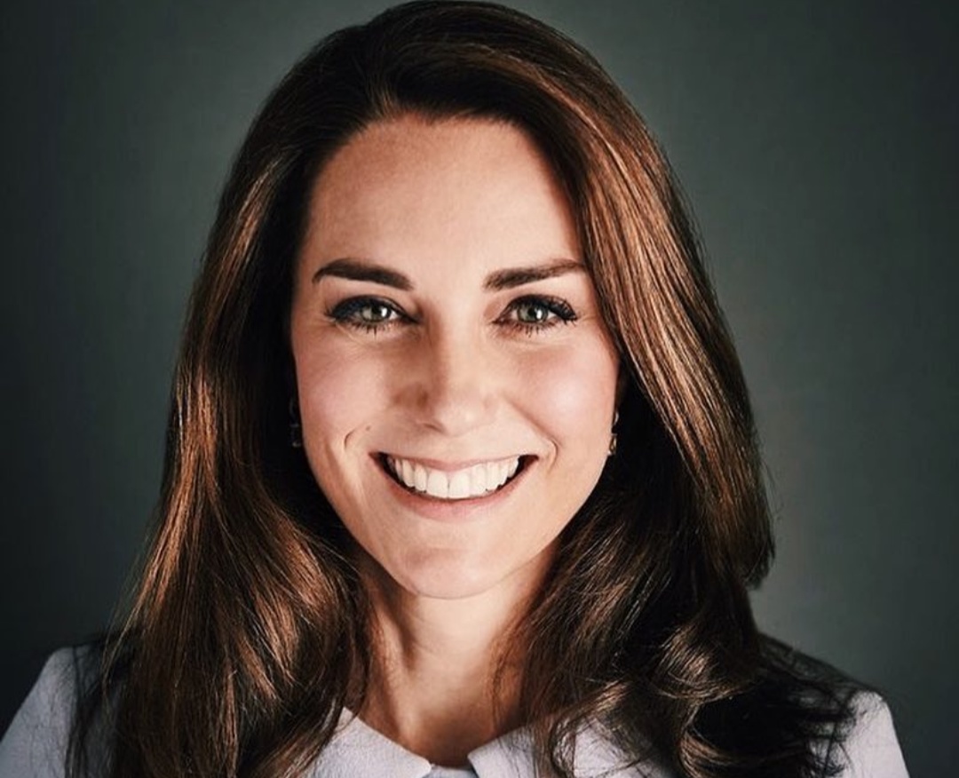 Tampil Chic ala Kate Middleton, 6 Fashion Item ini Wajib Ada di Lemarimu