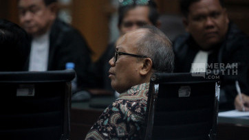 Mantan Sekjen Kementan Kasdi Subagyono Dituntut 6 Tahun Penjara