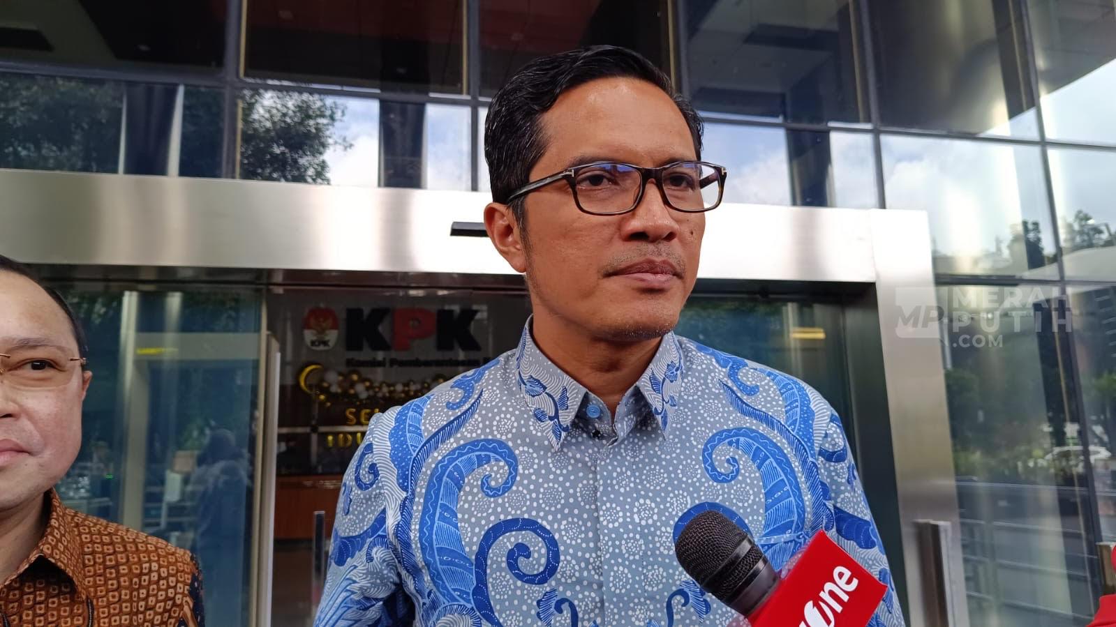 KPK Periksa Febri Diasnyah Terkait Kasus Harun Masiku