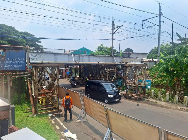 Demi Alasan Keamanan, Jembatan Saksi Bisu Kereta Bintaro Dibongkar