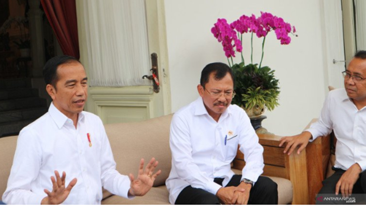 Presiden Jokowi bersama Menkes Terawan Agus Putranto saat umumkan pasien terpapar virus corona