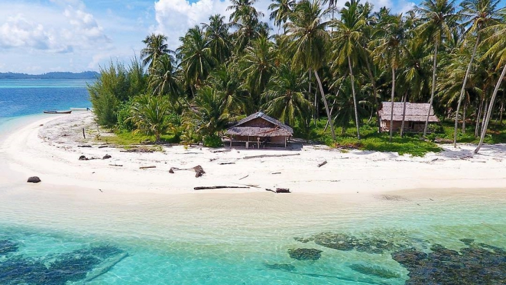 Dua Pantai Indah Indonesia Versi Media Amerika Serikat