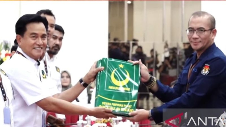 Yusril Ihza Mahendra dan Anaknya Maju Caleg dari PBB