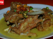 Gurihnya Tengkleng Porsi Jumbo di 'Warung Tengkleng Gajah' Yogyakarta