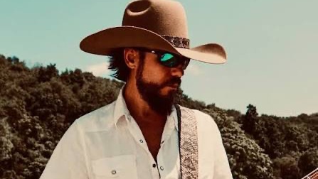 Lirik 'Outlaw Ways', Karya Chris Janson yang Membuka Perjalanan Musik Country Baginya