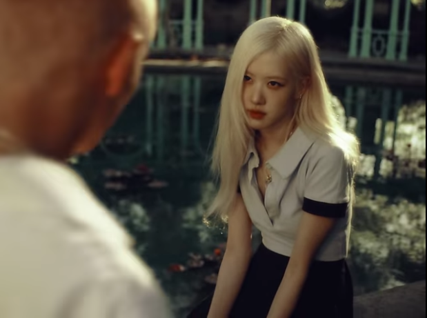 Lirik lagu Stay A Little Longer Rose BLACKPINK