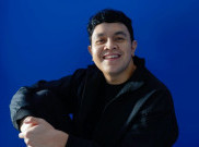 Lagu 'Hati-Hati di Jalan' dari Tulus Catatkan Rekor Baru di Spotify
