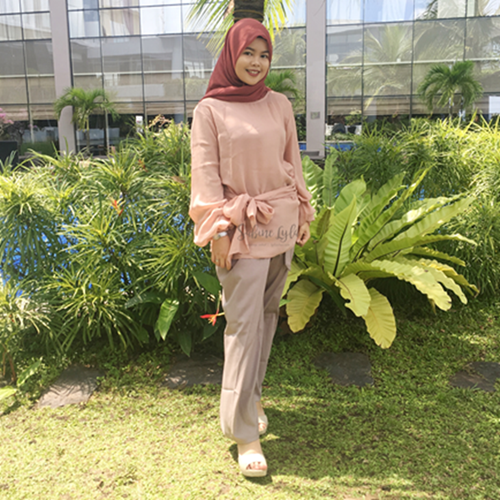 Ruffles Bouse saat ini sangat digemari. (istyle.id)