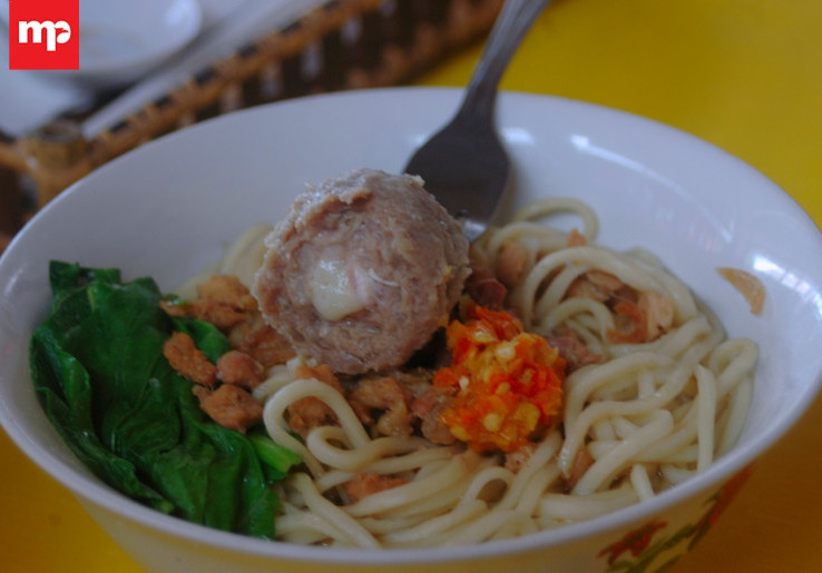 Lezatnya Sensasi Cita Rasa Keju pada Mie Ayam Kampung Abu Fawwaz