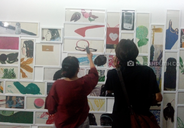Puluhan Karya Tanpa Judul Padati Galeri Kertas Studio Hanafi