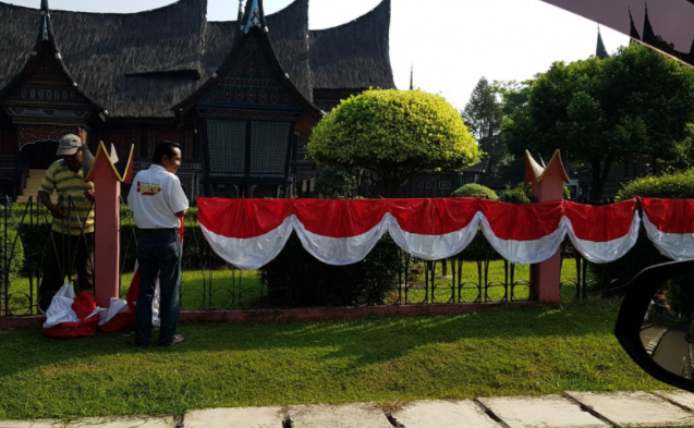 TMII Bersolek Sambut HUT ke-76 RI