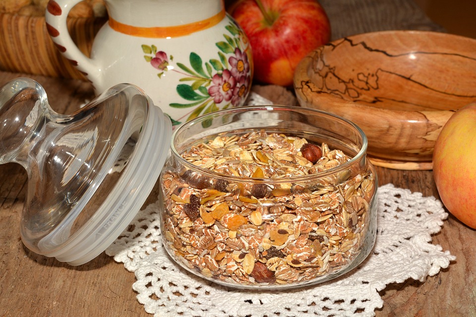 Vitamin B6 terdapat pada oat (Pixabay/Pezibear)