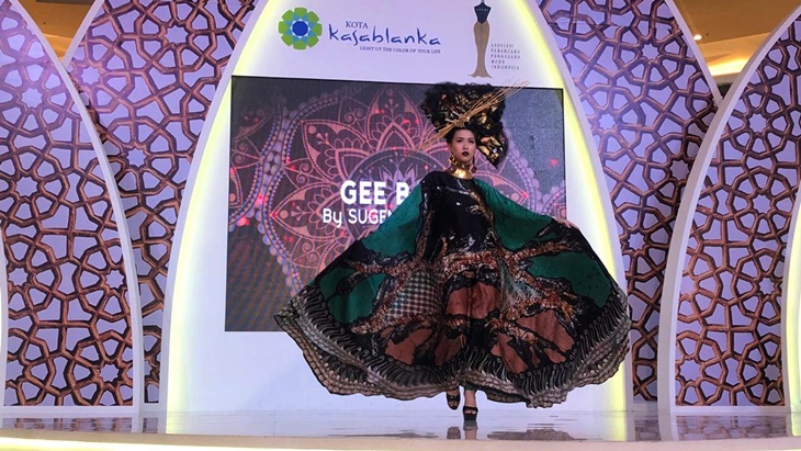 Batik Tulis Indonesia Jadi Pusat Perhatian di Closing Fashion Show