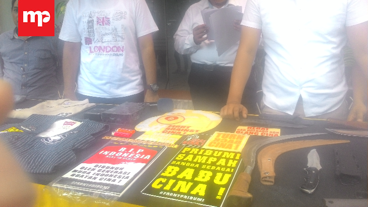 Ki Gendeng Pamungkas Sebar Kaos, Stiker, dan Video Bernada SARA di Bogor