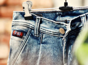Kombinasikan Bawahan Denim dengan Atasan ini, Jangan Sampai Salah!