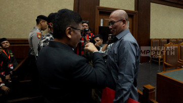 Mantan Ketua KPU Hasyim Asyari jadi Saksi dalam Sidang Hasto Kristiyanto di Pengadilan Tipikor 
