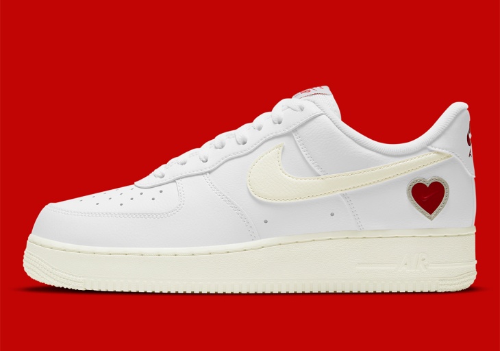 Air Force 1 "Valentine's Day" . (Foto Sneaker News)