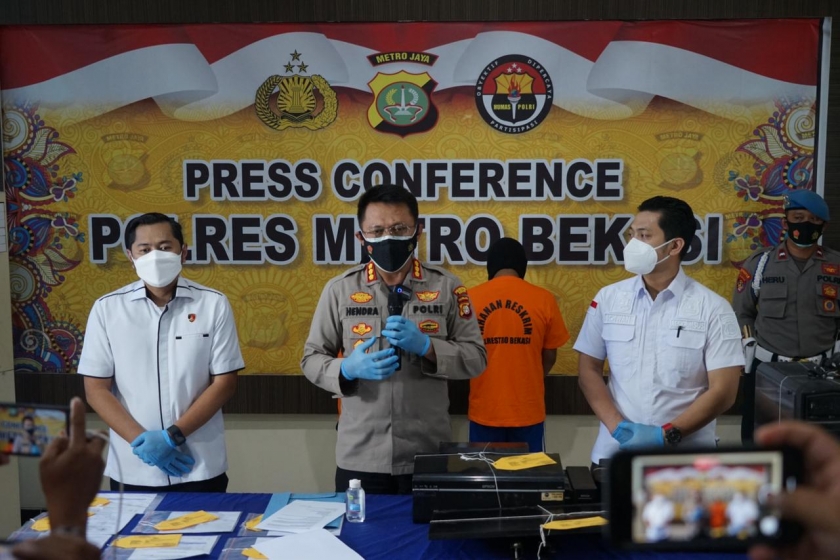 Pemilik Fotokopi Jadi Tersangka Pembuatan Sertifikat Vaksin Palsu di Bekasi
