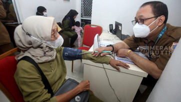 Antusias Warga Ikuti Program Cek Kesehatan Gratis (CKG) di Puskesmas Kebayoran Baru 