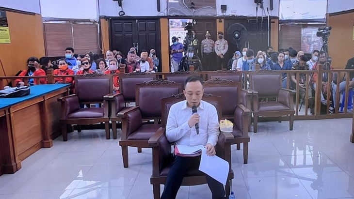 Giliran Ricky Rizal dan Kuat Ma'ruf Hadapi Vonis Hari Ini