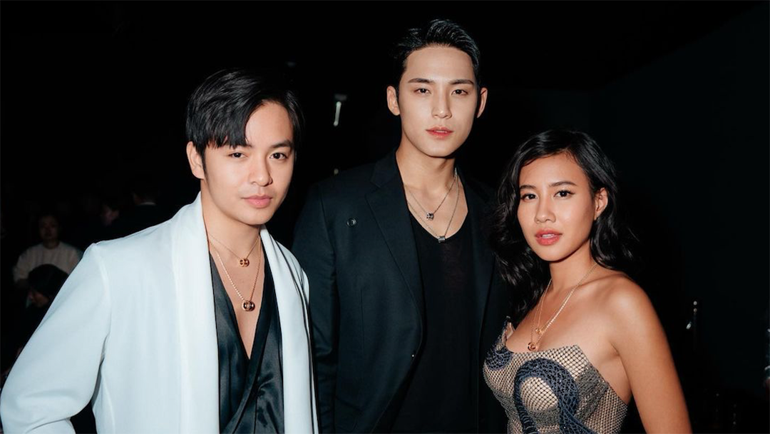 Angga Yunanda & Shenina Cinnamon Memesona bersama Para Idol K-Pop di Acara Bulgari 