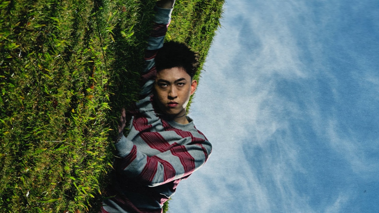 Lirik Lagu 'Ma' Rich Brian, Sebuah Catatan Hati di Balik Pencapaian Besar yang Sudah Diraih