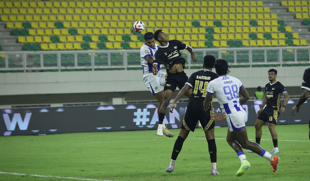 Klasemen Liga Indonesia Super League 2025/2026 Setelah Persib Bandung Imbang 2-2 dalam Laga Tandang Vs Dewa United