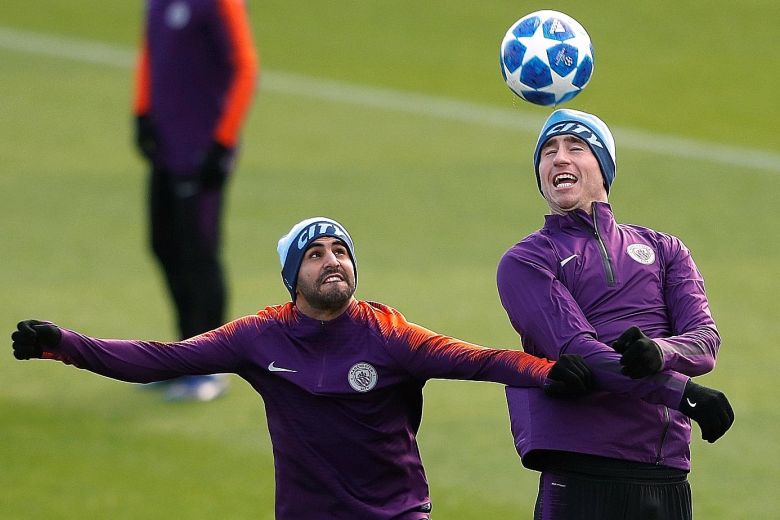 Dua Pemain Manchester City Positif COVID-19