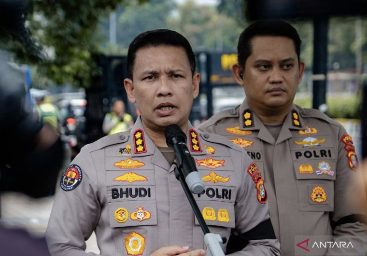 Viral Foto Wajah Terduga Penganiaya Warga Pejompongan Tewas Saat Demo, Polda Bilang Itu AI