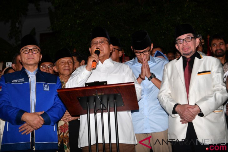   Suasana Nobar Putusan MK di Kertanegara: Sejuk, Senang dan Kompak