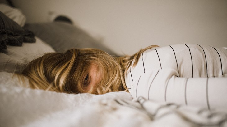 Cara Atur Jadwal Tidur di Tengah Tugas Numpuk