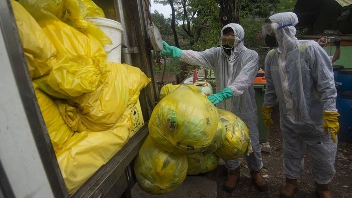 Dinas LH DKI Kumpulkan 859 Kg Masker Bekas di Tengah Pandemi Corona