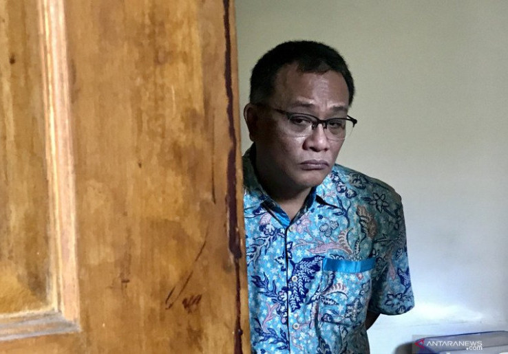 Ahli Bahasa tidak Hadir, Sidang Jumhur Hidayat Ditunda