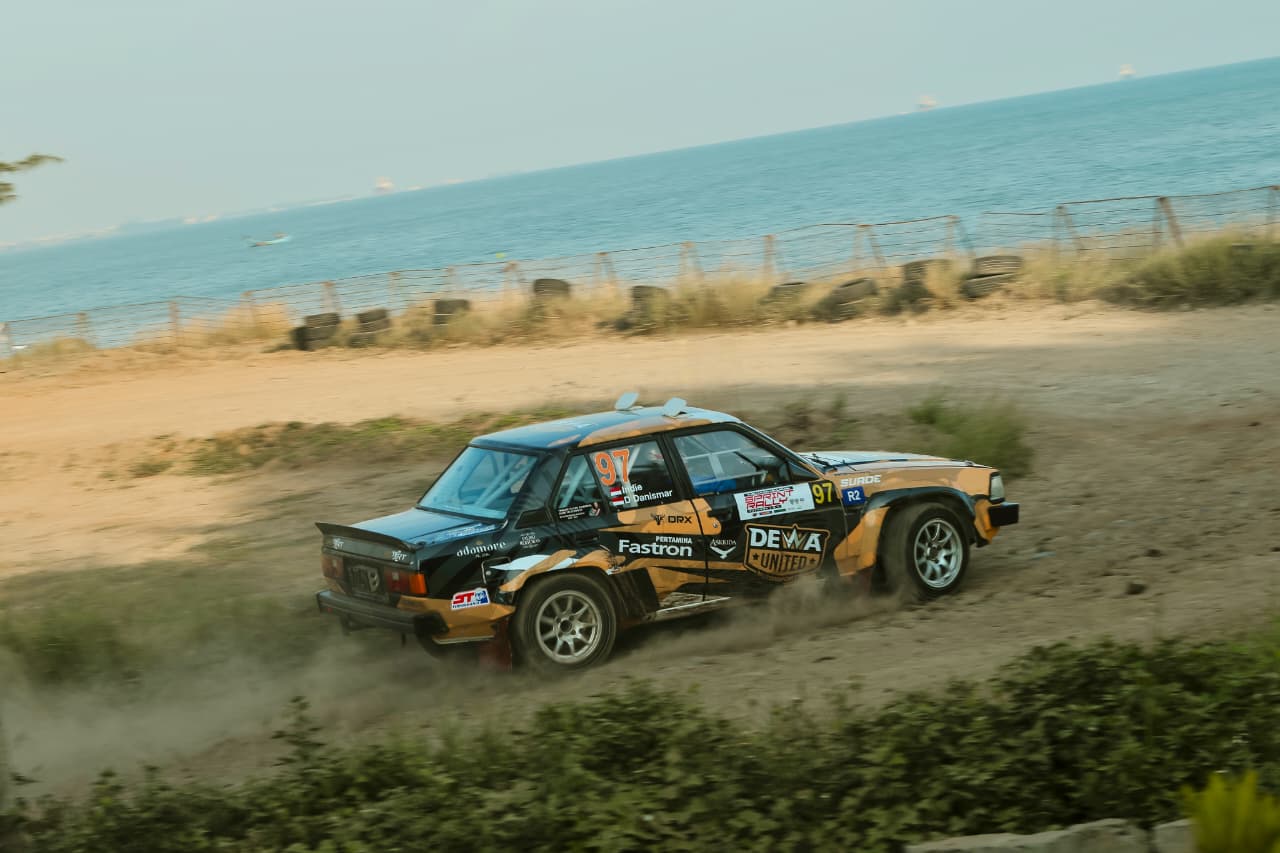 Dewa United Motorsports raih podium di Kejurnas Sprint Rally 2025