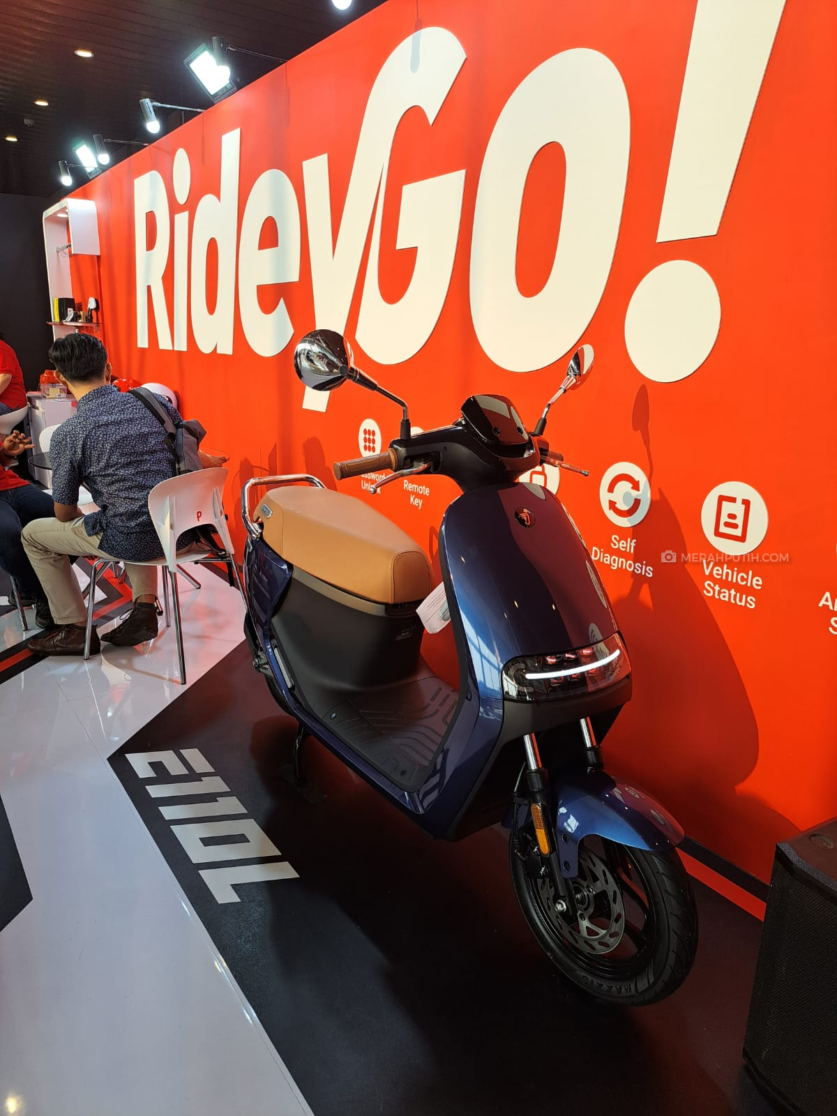 sepeda motor listrik