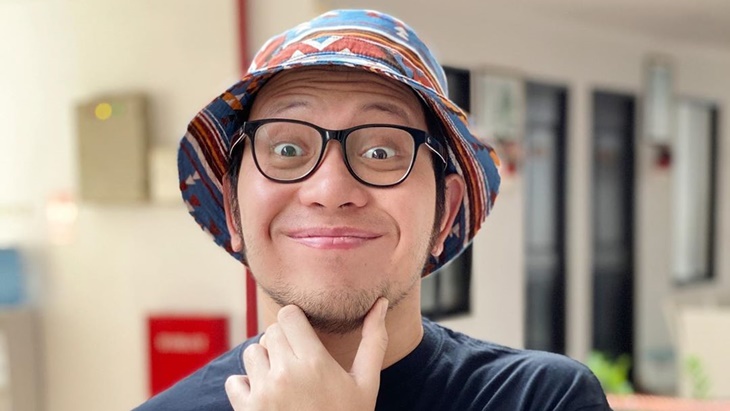Kisah Adit Insomnia Siaran Radio dari Rumah saat Pandemi COVID-19