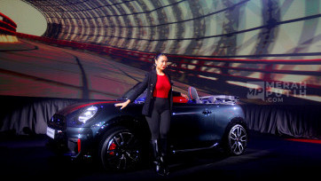 MINI Indonesia Hadirkan Koleksi Kendaraan Listrik Mewah John Cooper Works Terbaru