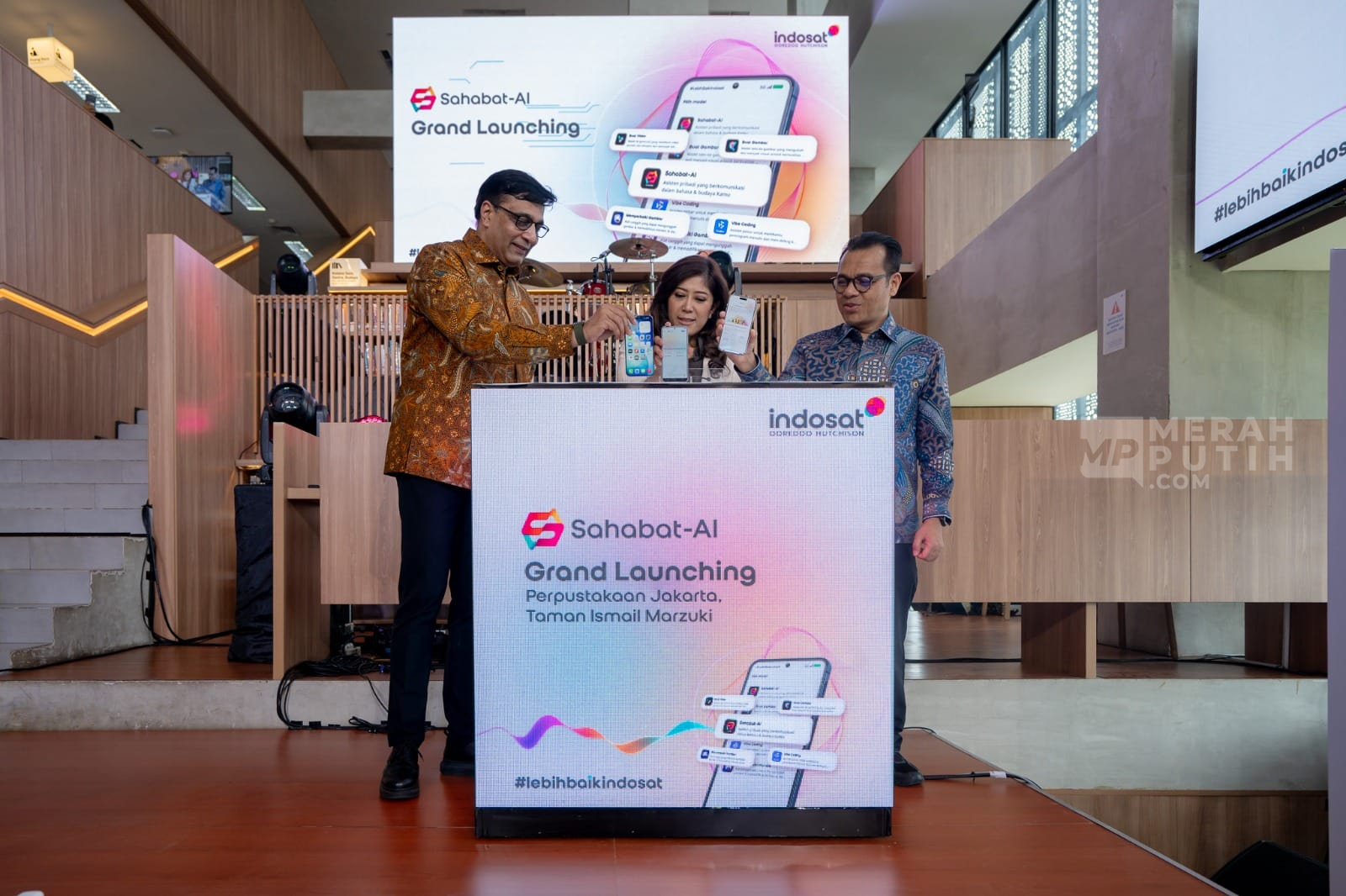 Indosat dan Komdigi Resmi Luncurkan Sahabat-AI, Platform AI Karya Anak Bangsa