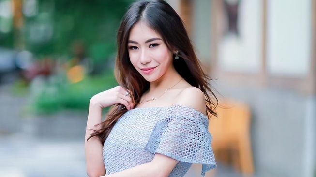 Ayu Thalia alias Thata Anma [Instagram @thata_anma]