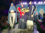 Tetap Cantik dengan Memakai Hijab Syar'i Berbahan Denim