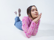 Satine Zaneta Kembali Hadirkan Kisah Romantis lewat Single ‘Selamanya’