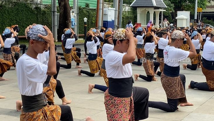 Ganjar Dorong Festival Blangkon di Solo Jadi Event Tahunan