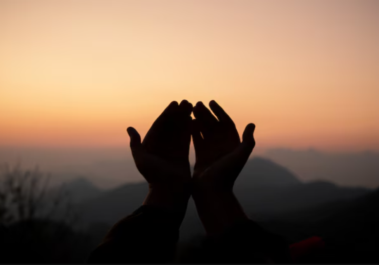 Tanda-Tanda Malam Lailatul Qadar Menurut Hadis Nabi, Salah Satunya Matahari Terbit Tanpa Sinar Menyilaukan