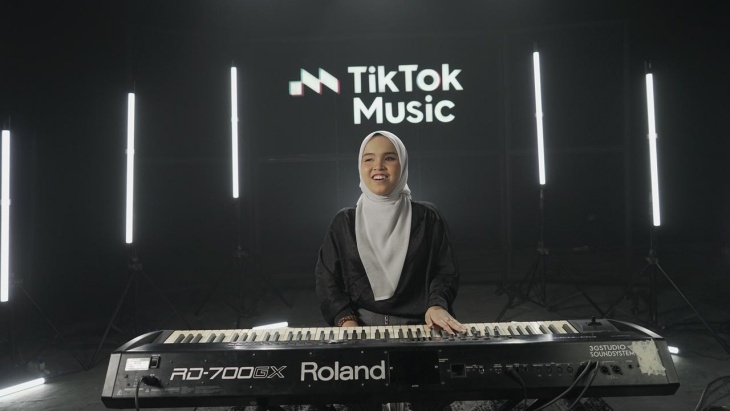 Rendy Pandugo, Putri Ariani, hingga Raim Laode Tampil Perdana di TikTok Music Live