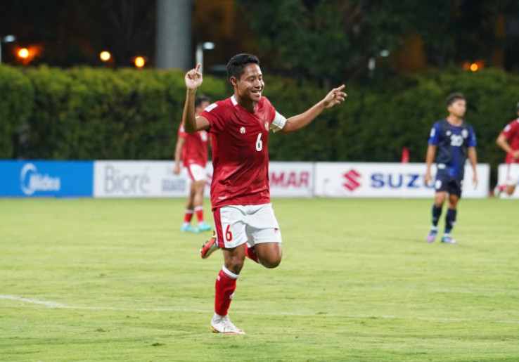 Evan Dimas Jadi Penghangat Bangku Cadangan, Shin Tae-yong Tak Bisa Bicara Banyak