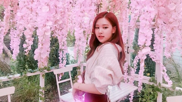 Rosé Akui Menangis Terus Saat Masih Trainee